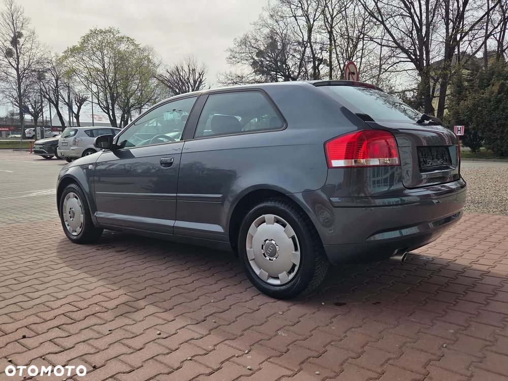 Audi A3 Sportback - 11