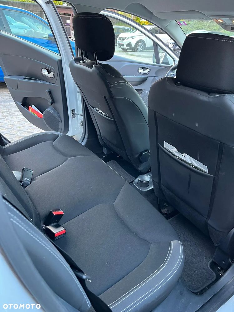 Renault Clio - 15