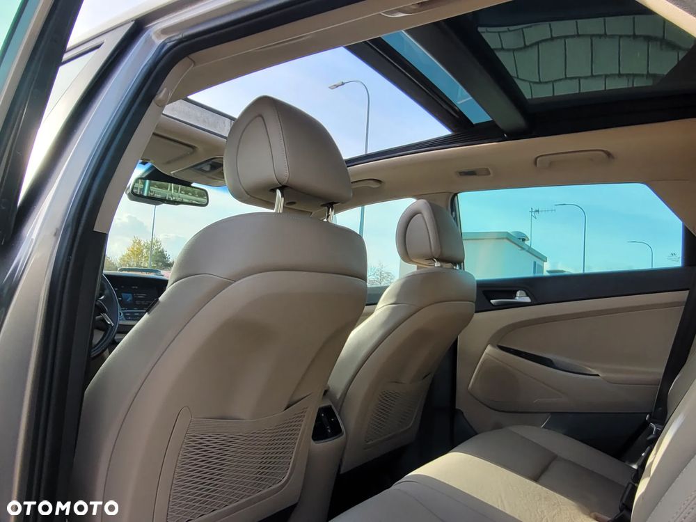 Hyundai Tucson 2.0 CRDI BlueDrive GO Plus 2WD - 14