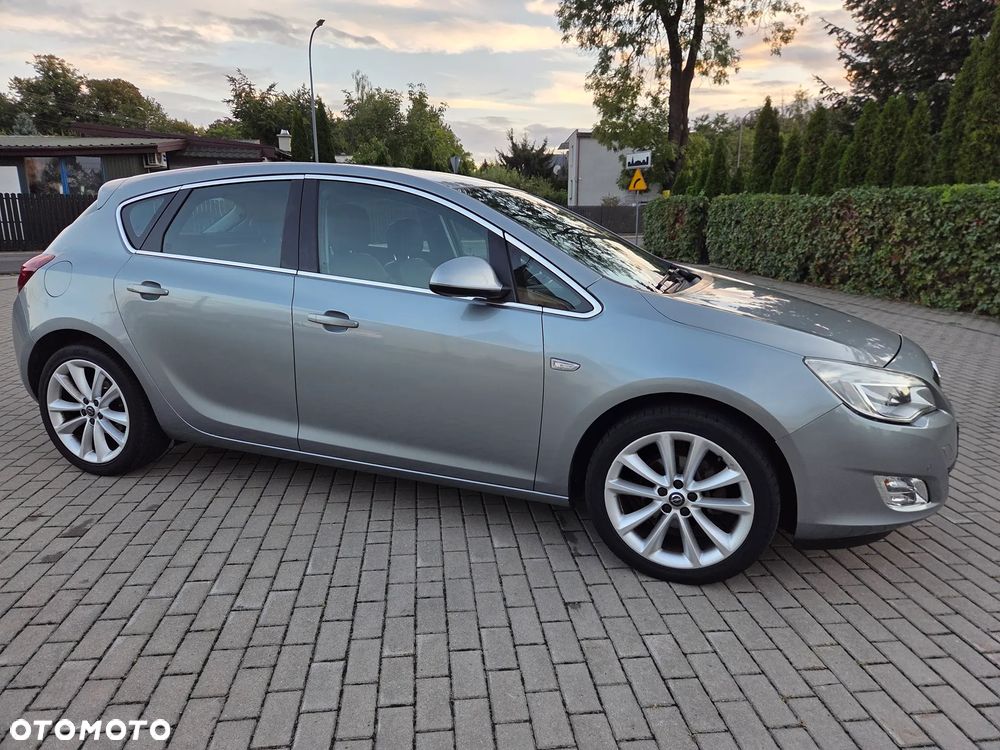 Opel Astra 1.4 T Cosmo S&S - 3