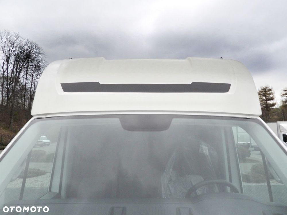 Volkswagen CRAFTER  PLANDEKA 10 PALET WEBASTO TEMPOMAT LEDY  180KM - 15