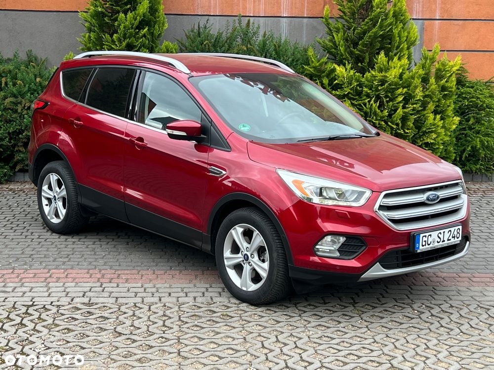Ford Kuga 2.0 TDCi 2x4 Titanium - 16