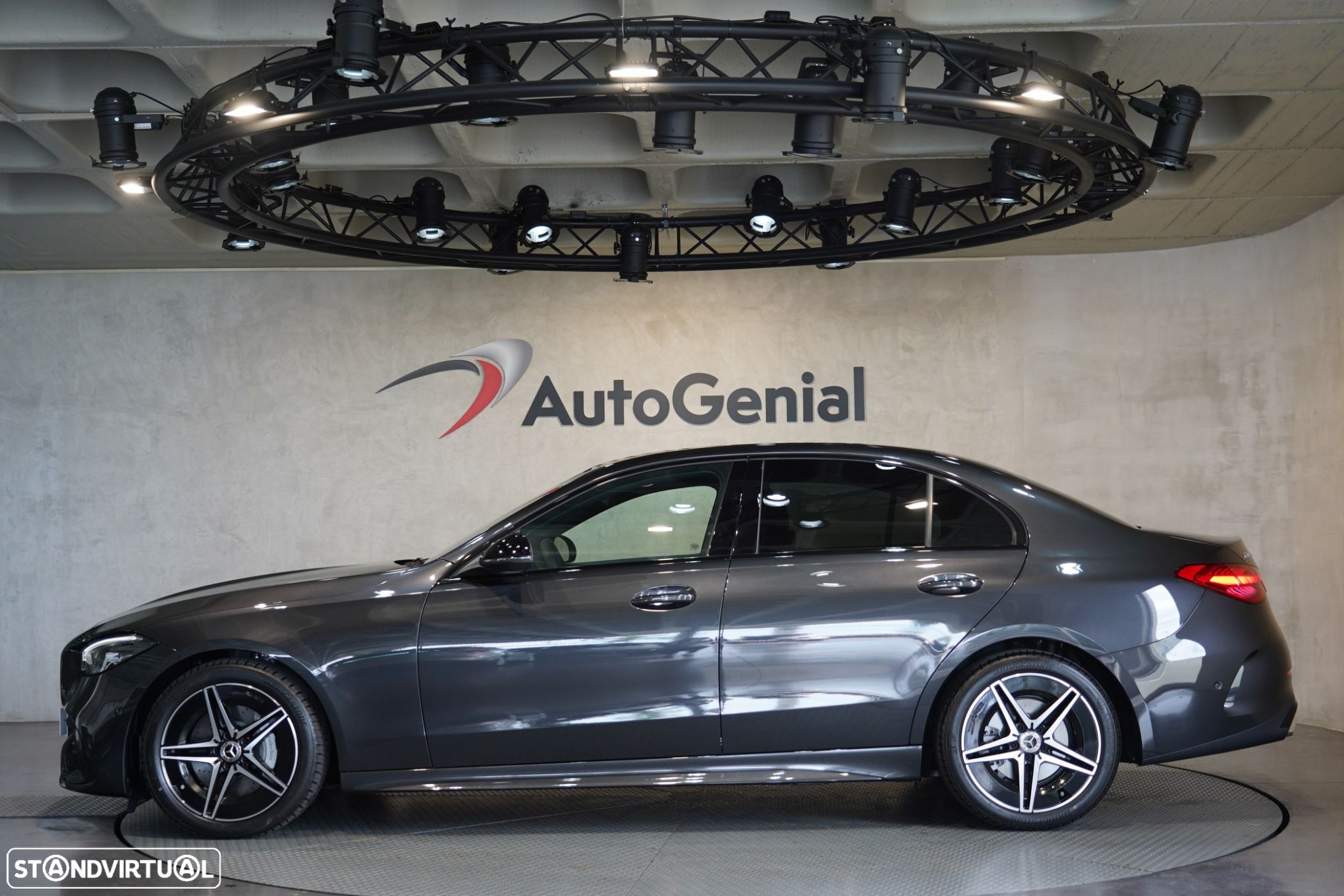 Mercedes-Benz C 300 d AMG Line - 4