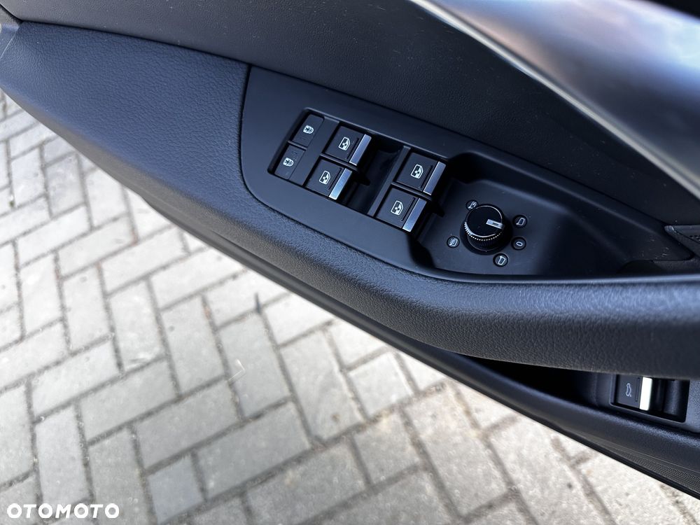 Audi A6 Avant 55 TFSI e quattro S tronic S line - 21