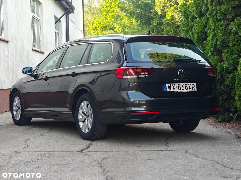 Volkswagen Passat 2.0 TDI SCR DSG Comfortline - 16