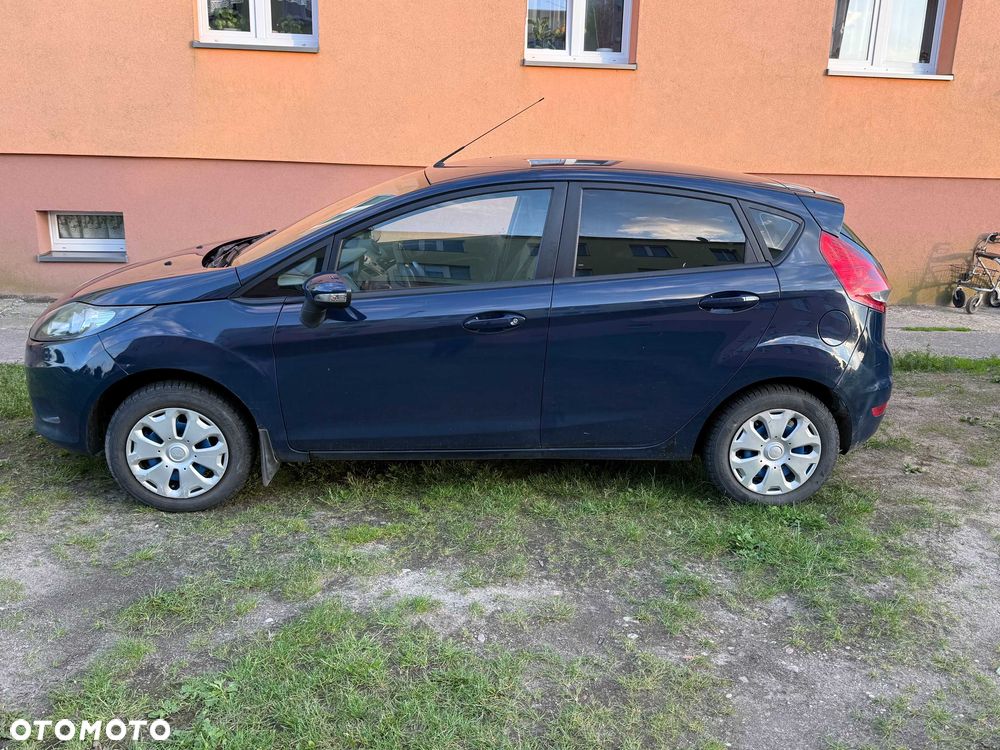 Ford Fiesta - 2