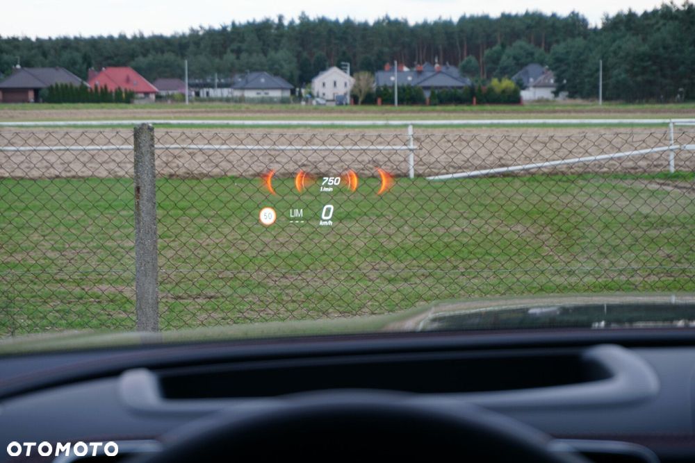 Mercedes-Benz GLC - 9