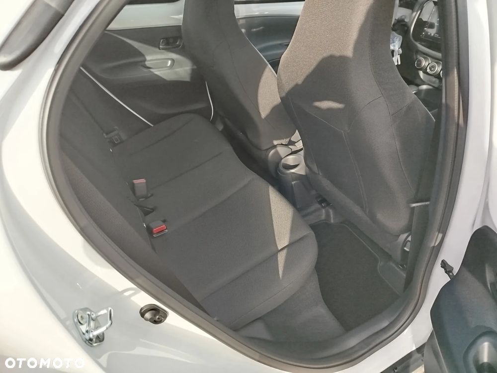 Toyota Aygo X 1.0 VVT-i Comfort CVT - 16