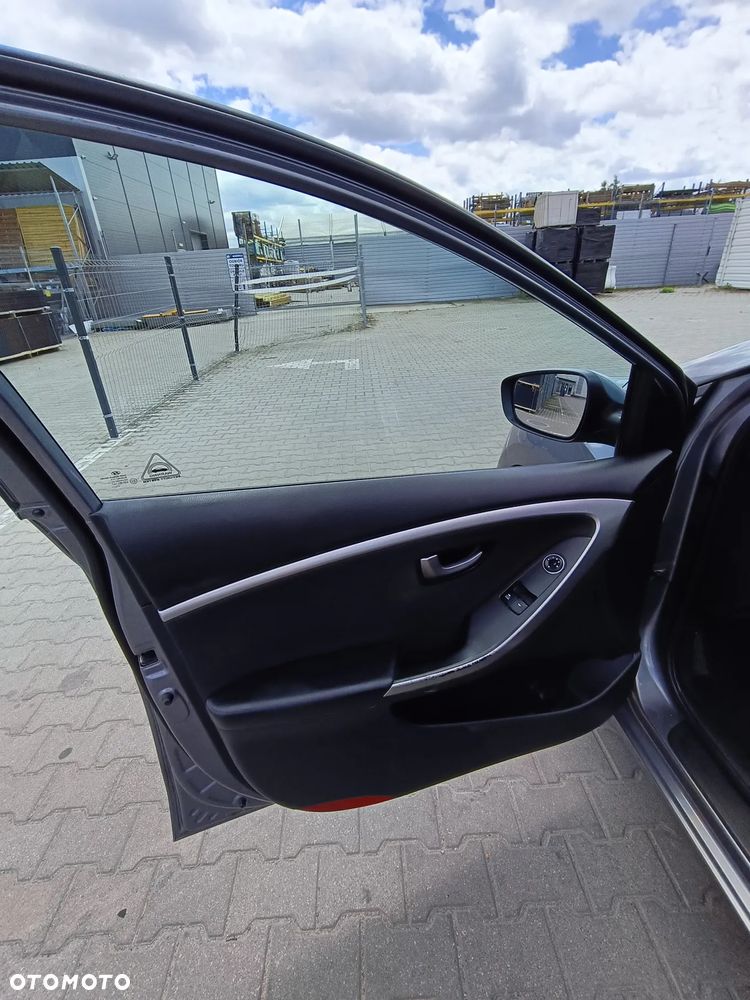 Hyundai i30 1.6 CRDi Comfort - 10