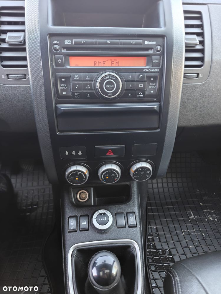 Nissan X-Trail 2.0 dCi 4x4 DPF Platinum - 25