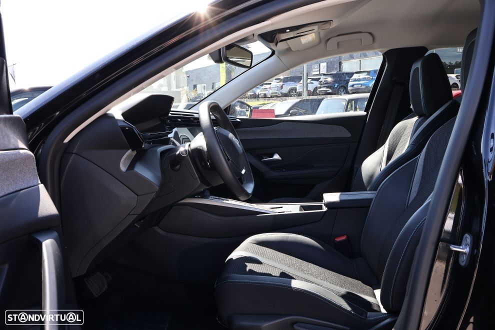 Peugeot 408 1.6 Hybrid Allure e-EAT8 - 15