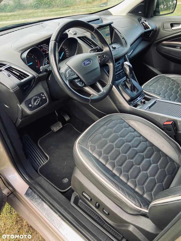 Ford Kuga Vignale 2.0 TDCi AWD - 10