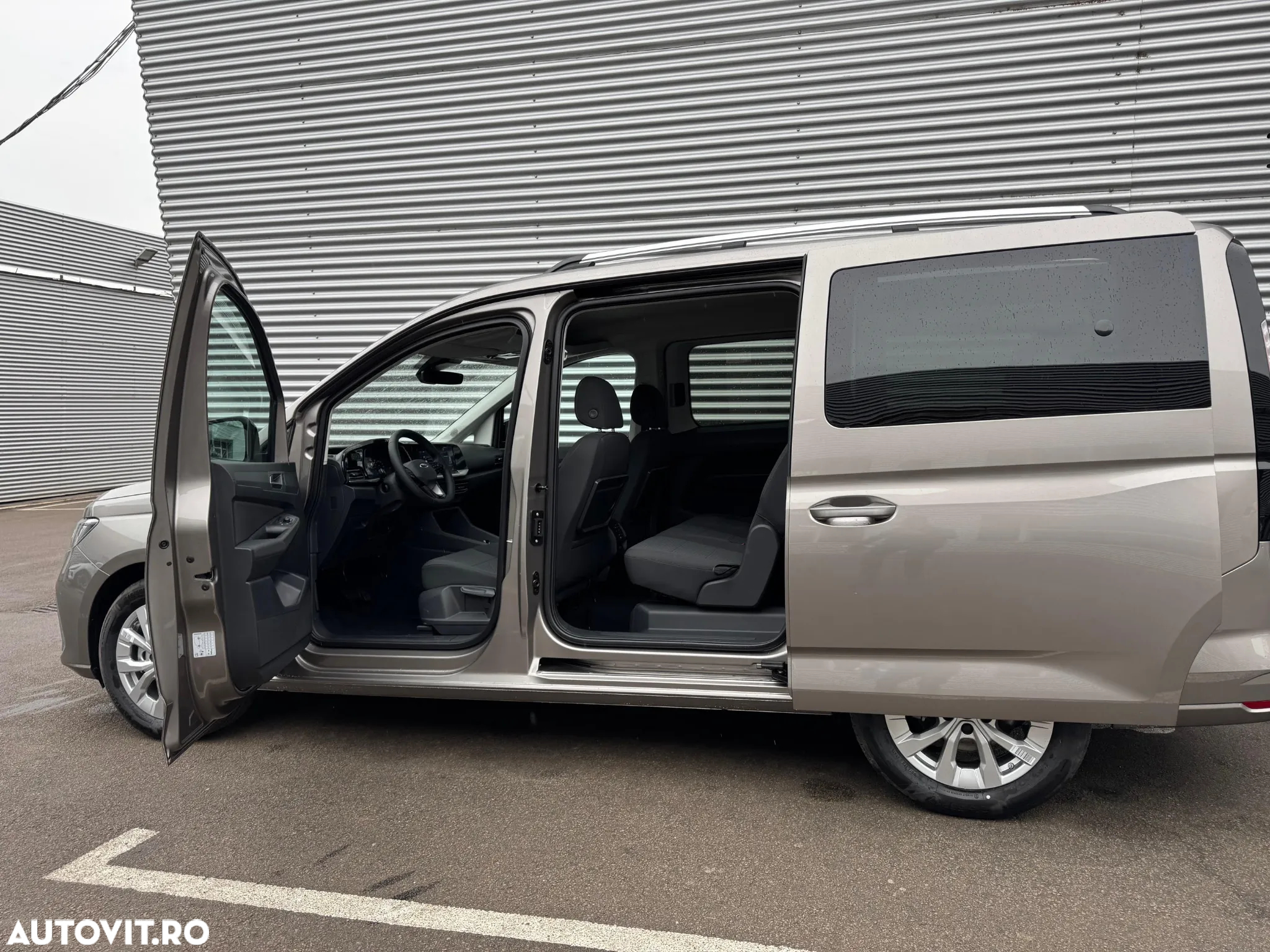 Ford Tourneo Connect 2.0L EcoBlue LWB Titanium - 20