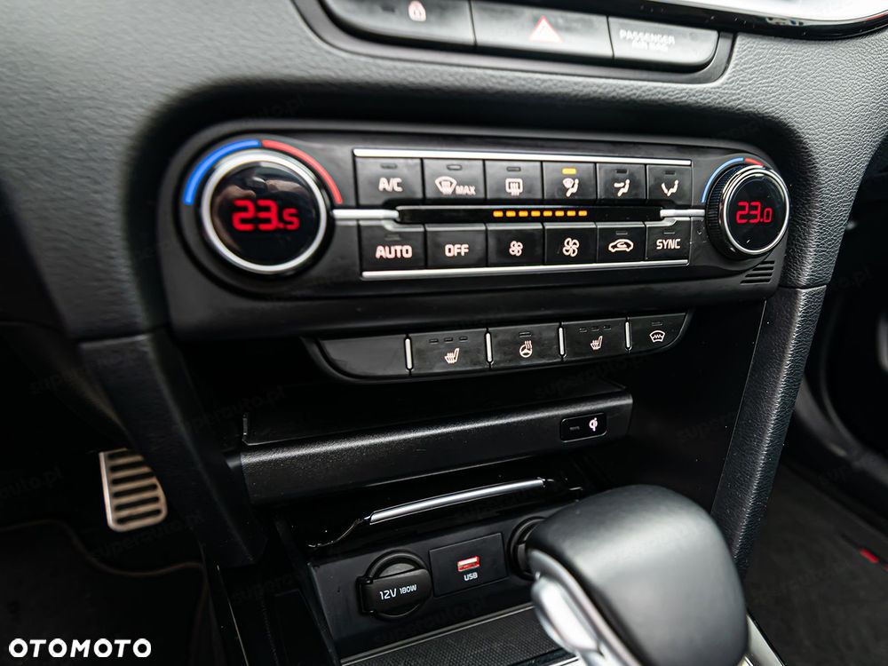 Kia ProCeed 1.6 T-GDI GT DCT - 23