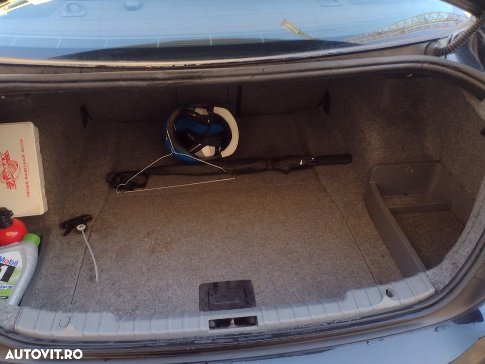 BMW Seria 3 - 14