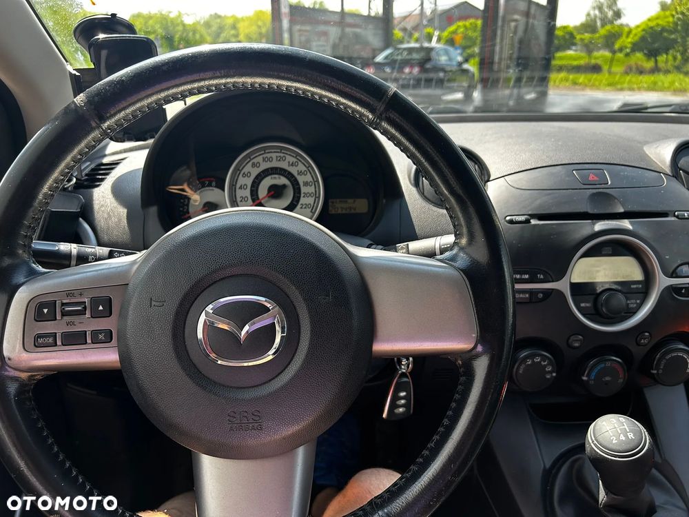 Mazda 2 - 23