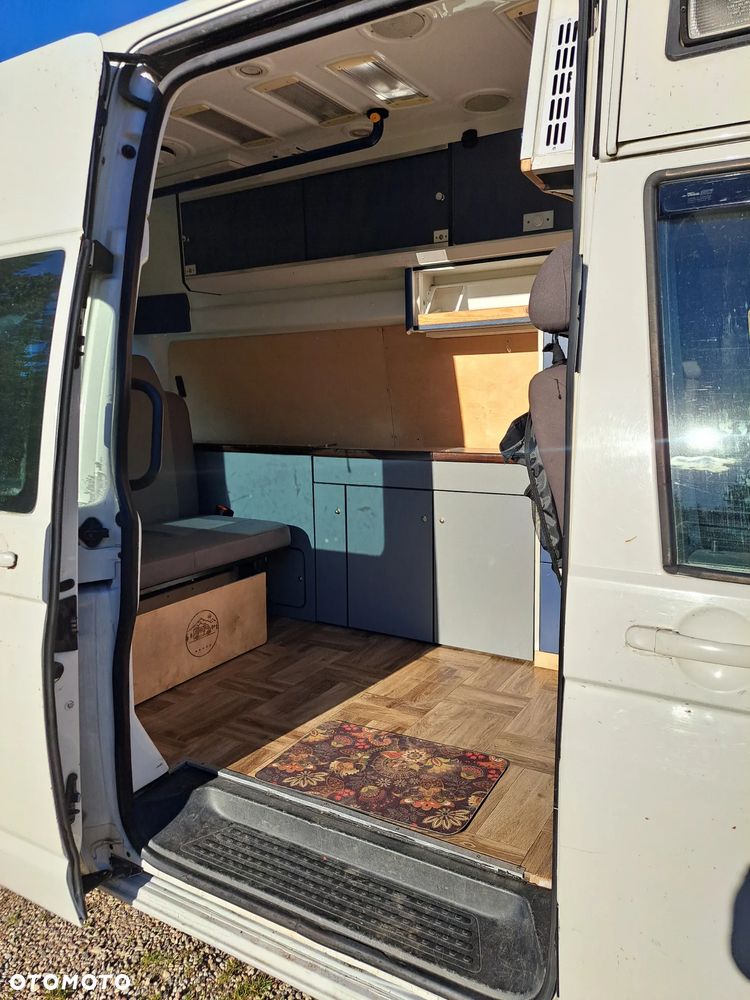 Volkswagen Transporter T5 - 16