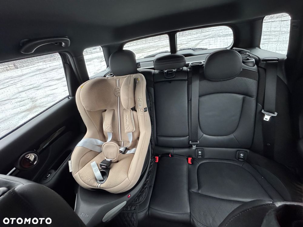 MINI Clubman Cooper S All4 Essential Trim - 23