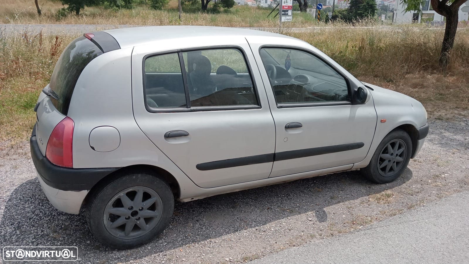 Renault Clio - 6