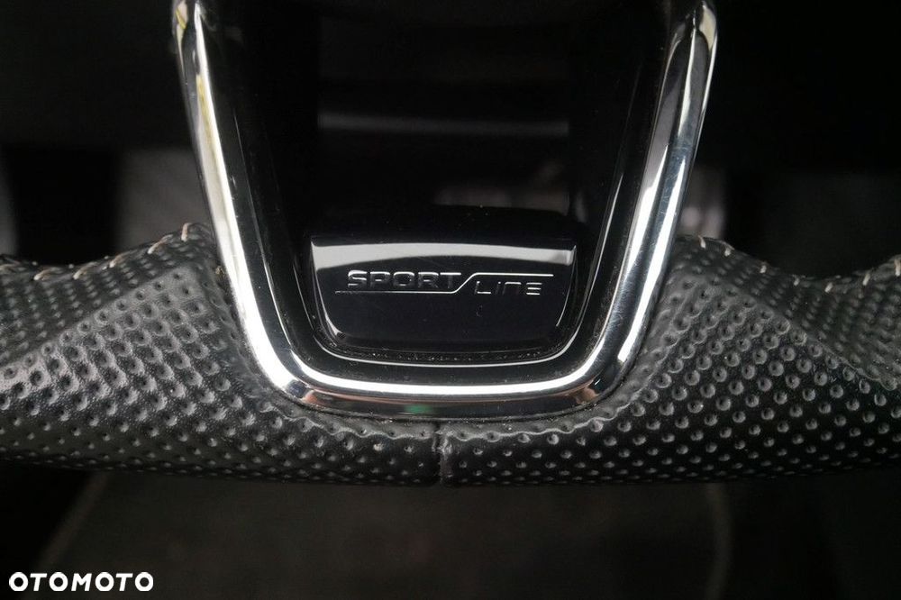 Skoda Superb 2.0 TDI SCR Sportline DSG - 32