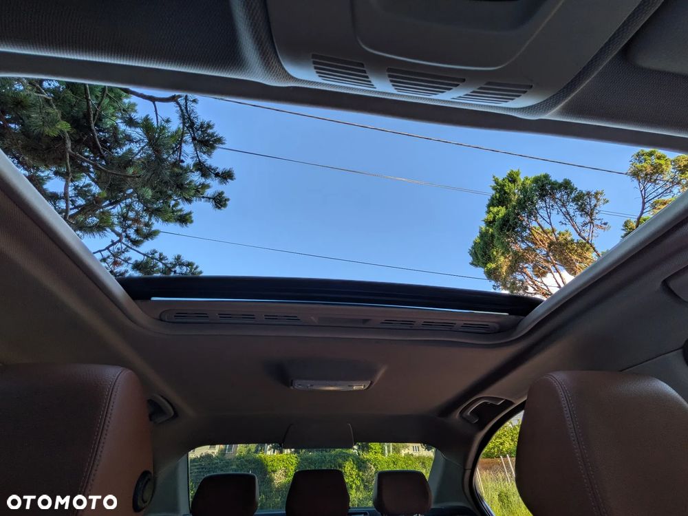 BMW Seria 3 328i Luxury Line - 37