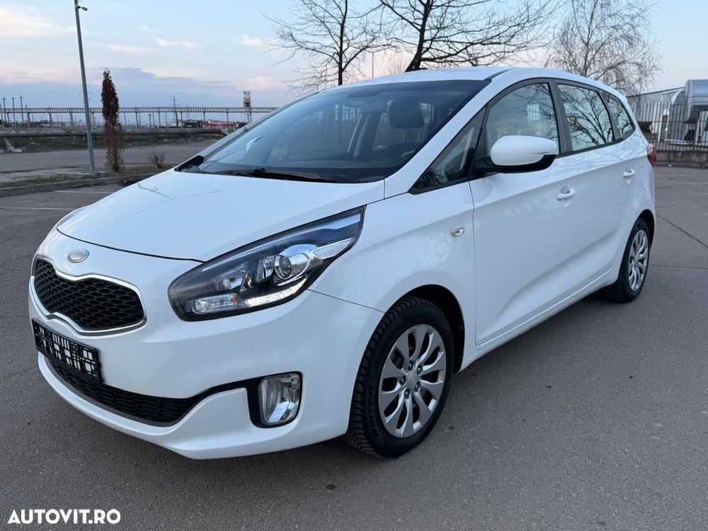 Kia Carens 1.7 CRDi Vision - 12