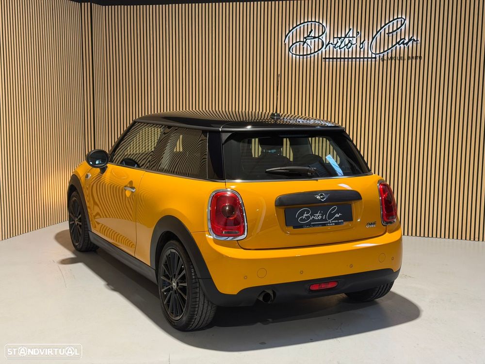 MINI 3 Portas One - 4
