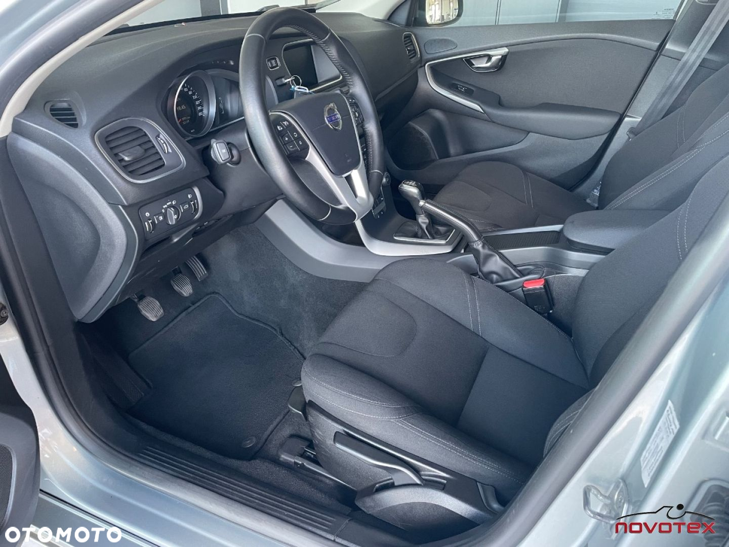 Volvo V40 D3 Summum - 7
