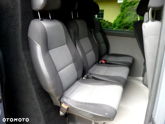 Volkswagen Transporter - 27