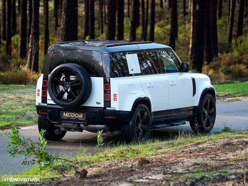 Land Rover Defender - 2