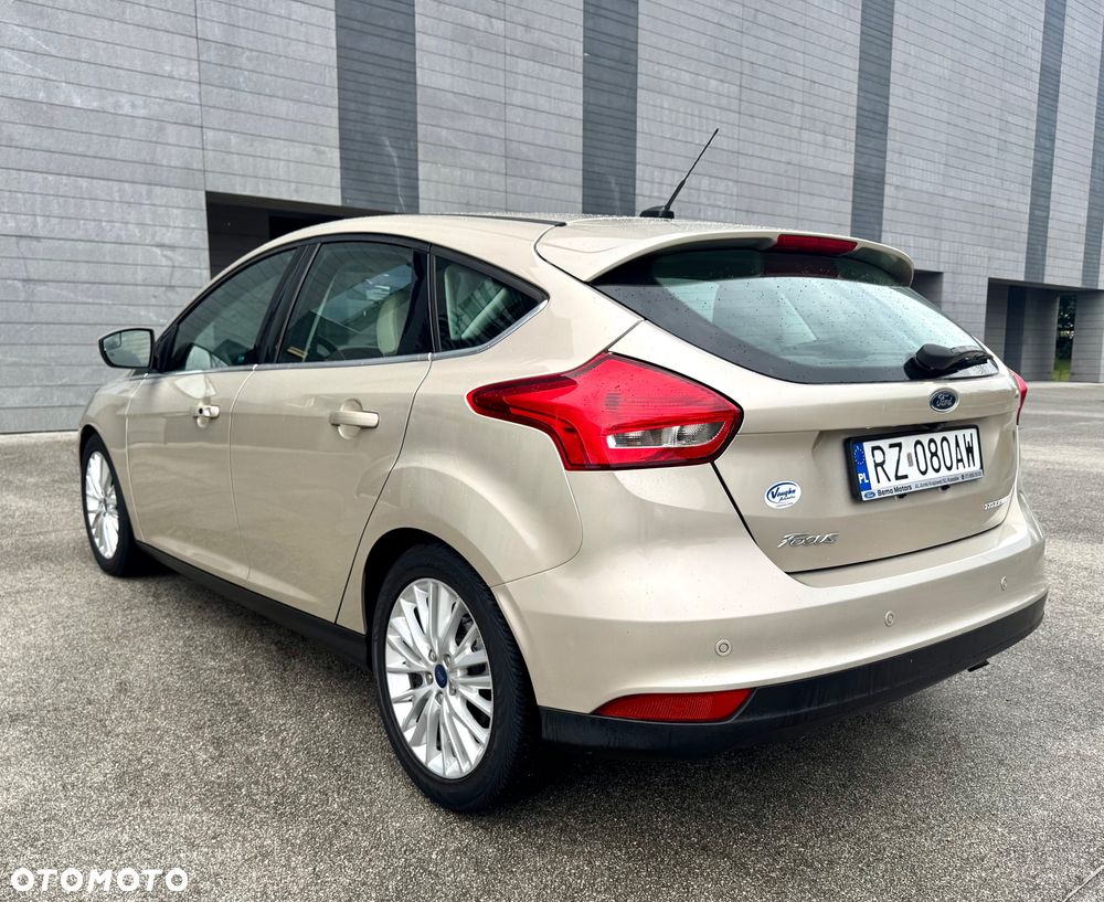 Ford Focus - 6