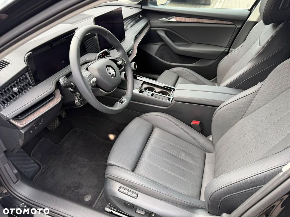 Skoda Superb 2.0 TDI SCR 4x4 L&K DSG - 8