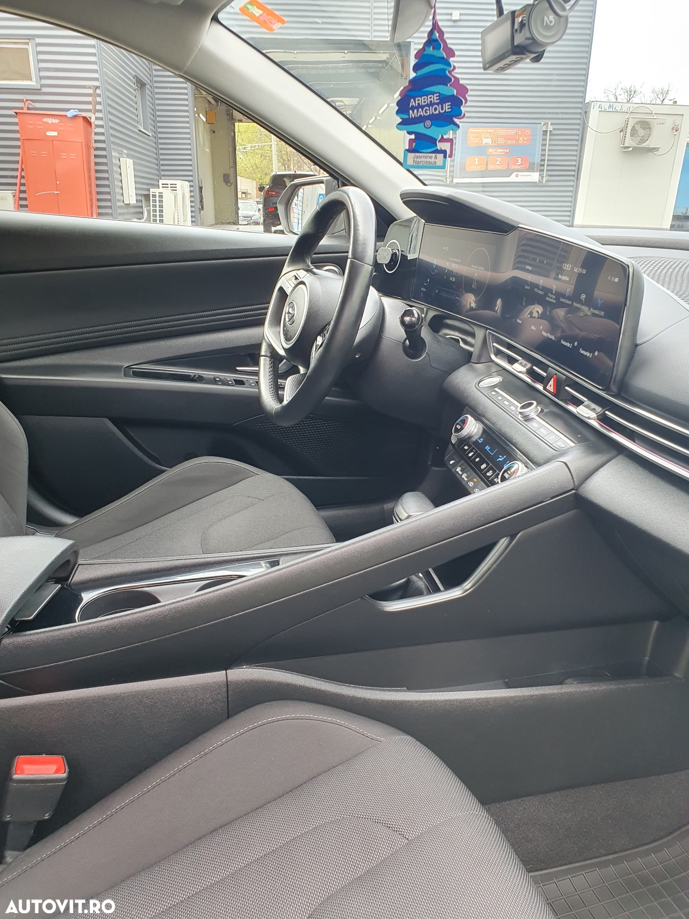 Hyundai Elantra 1.6 l 123 CP CVT Exclusive Navi - 9