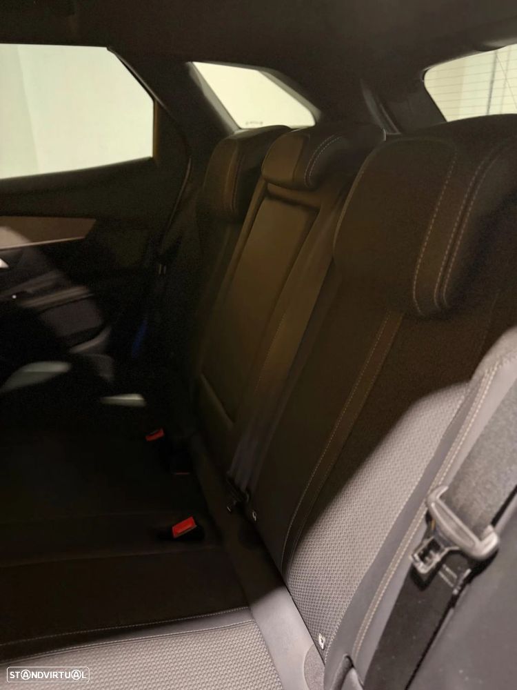 Peugeot 3008 1.5 BlueHDi GT EAT8 - 20