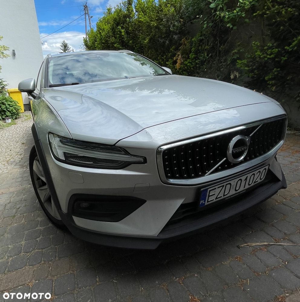 Volvo V60 Cross Country - 5