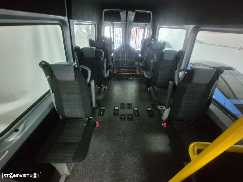 Mercedes-Benz Sprinter - 26