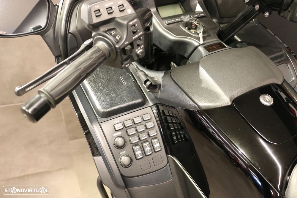 Honda Goldwing F6B BAGGER - 7