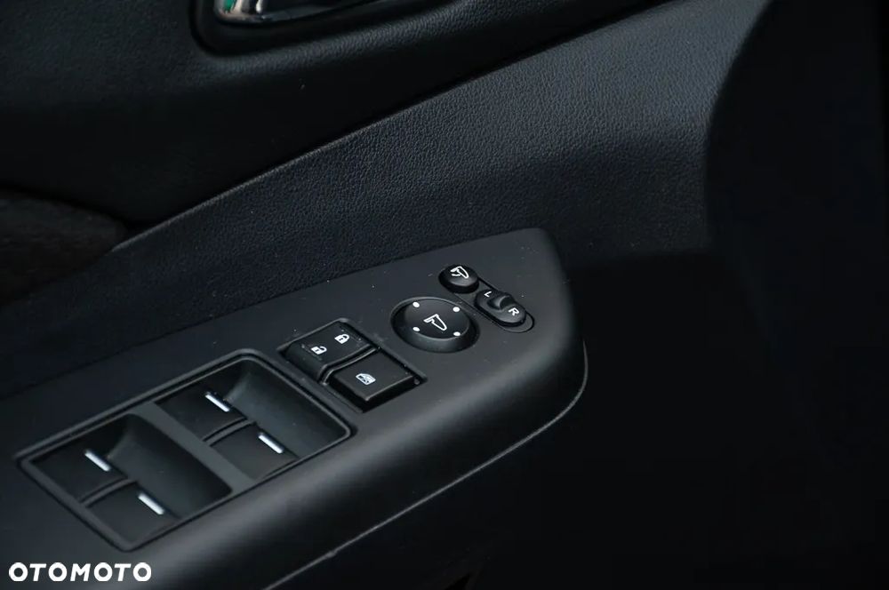 Honda CR-V 2.0i-VTEC 4WD Lifestyle Plus - 35