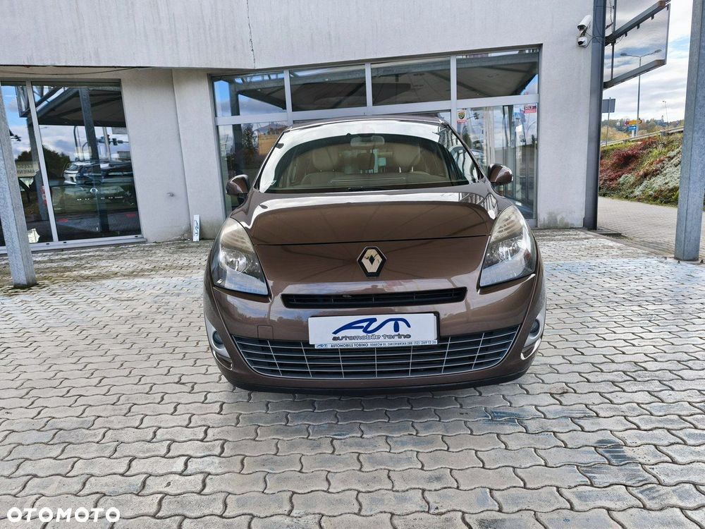 Renault Grand Scenic - 12