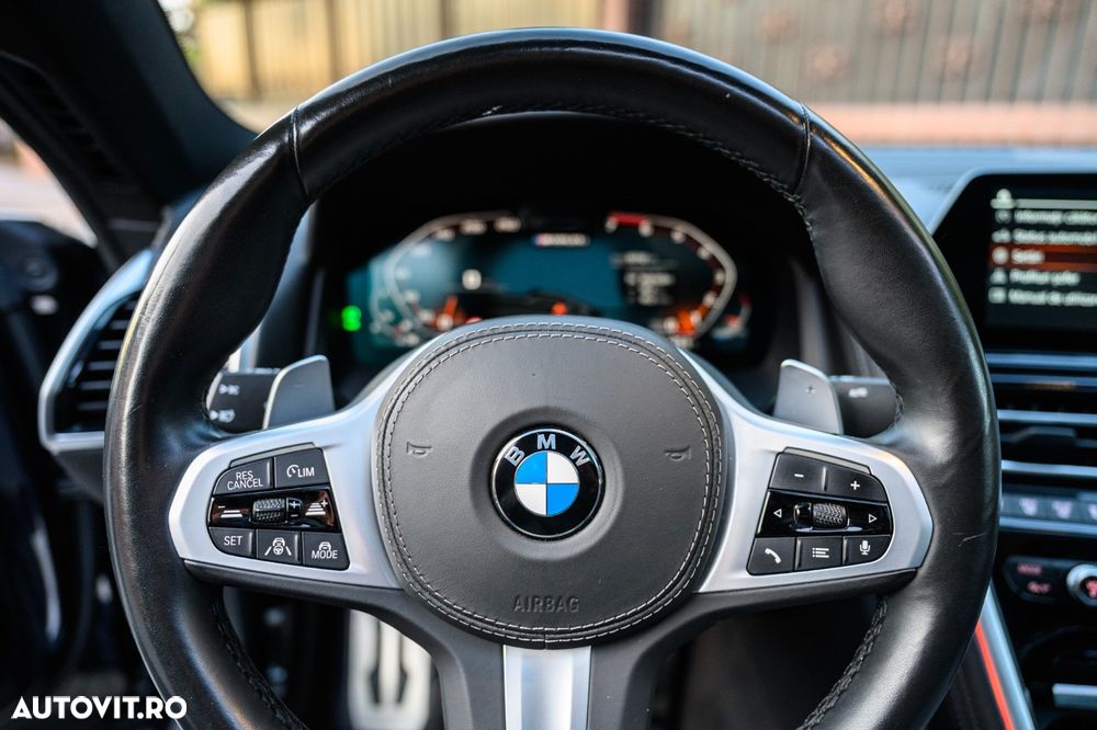 BMW Seria 8 840i xDrive - 32