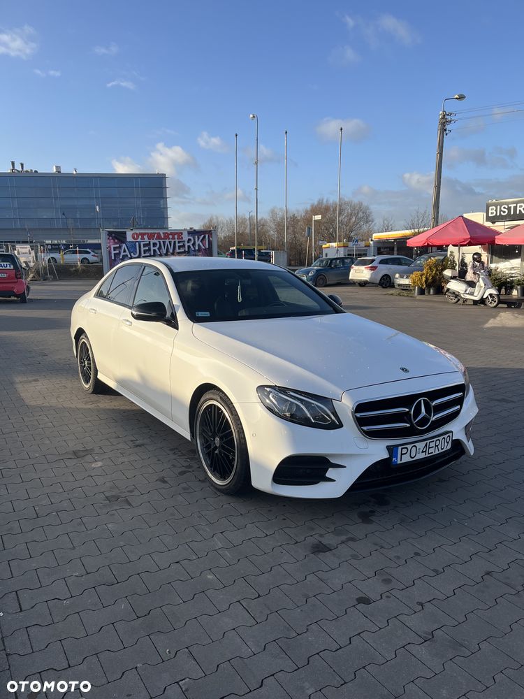 Mercedes-Benz Klasa E 220 d 4-Matic 9G-TRONIC - 1
