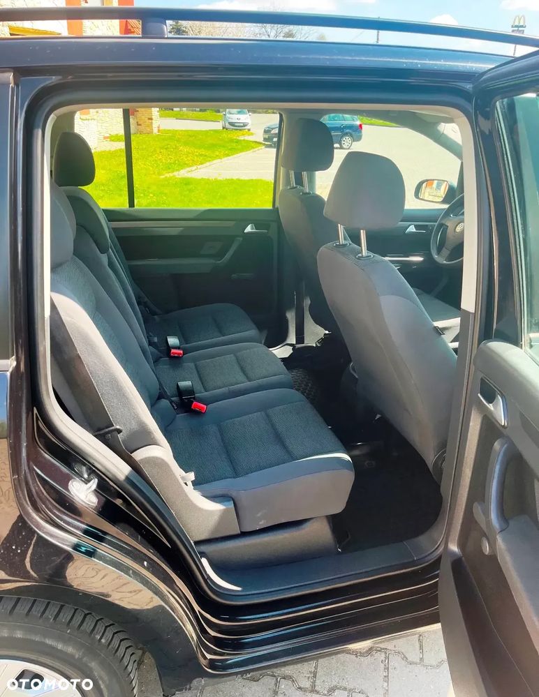 Volkswagen Touran 1.6 Goal - 17