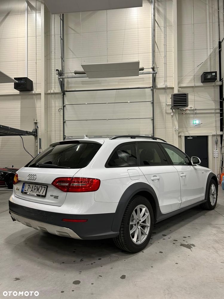 Audi A4 Allroad - 4