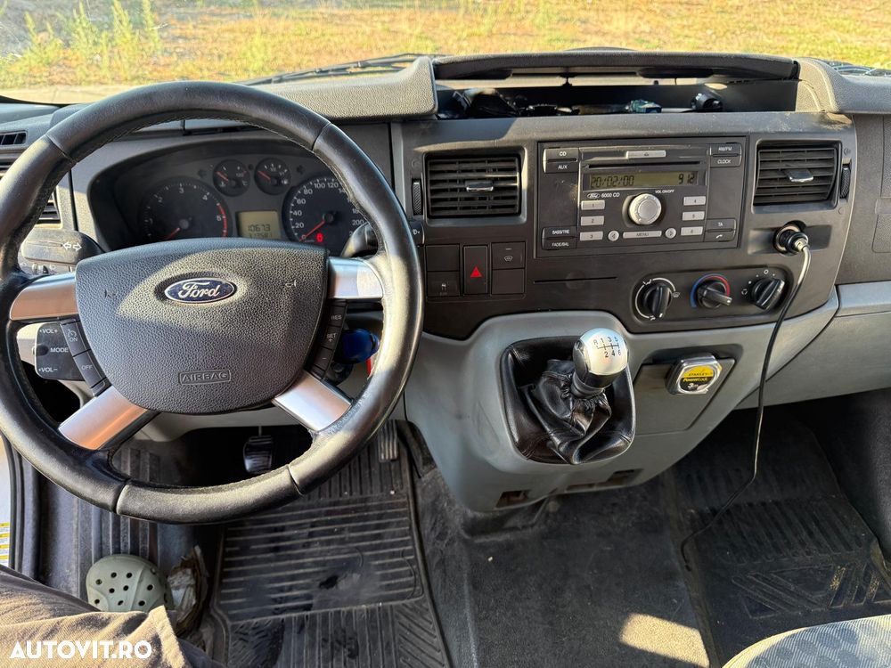 Ford Transit - 6