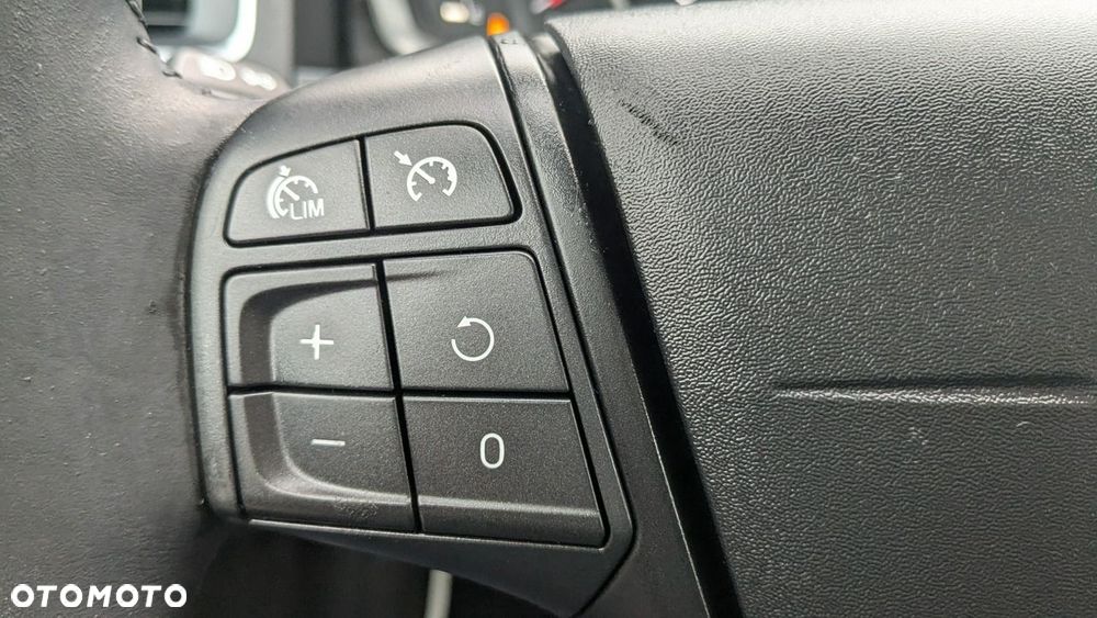 Volvo V60 D2 Kinetic - 28