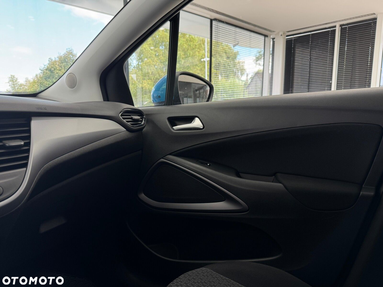 Opel Crossland X - 26