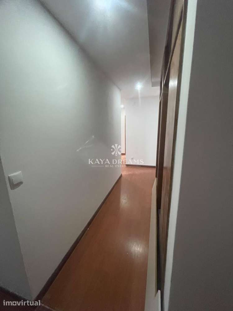 T3 Remodelado para arrendamento em Santo António dos Cavaleiros, Lo... - Grande imagem: 5/13