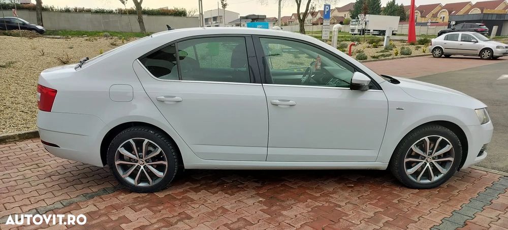 Skoda Octavia 2.0 TDI Style - 3