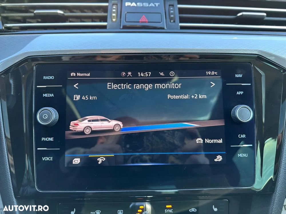 Volkswagen Passat 1.4 TSI Plug-In-Hybrid DSG GTE - 28