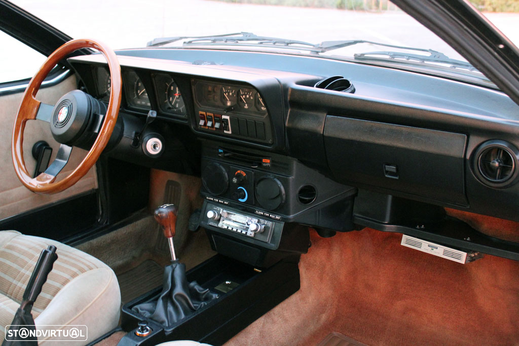 Alfa Romeo GTV - 11